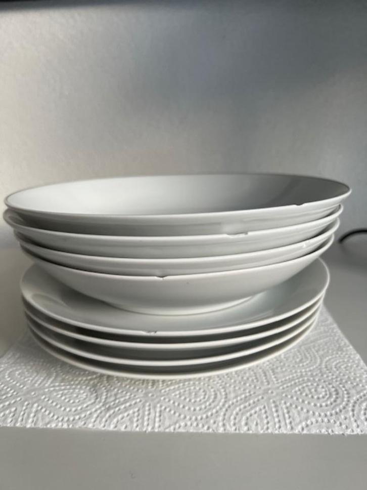 Arzberg City White River 6x en Creative 2x bord met chipjes, Huis en Inrichting, Keuken | Servies, Gebruikt, Bord(en), Effen, Porselein