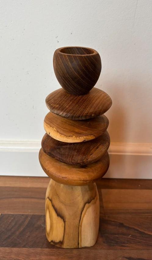 Handgemaakte Suar-Houten kandelaar - middel (stenen), Antiek en Kunst, Kunst | Beelden en Houtsnijwerken, Ophalen of Verzenden