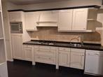 Landelijke keuken met koelkast en combi-magnetron, Huis en Inrichting, Keuken | Complete keukens, Ophalen, Gebruikt, Overige materialen