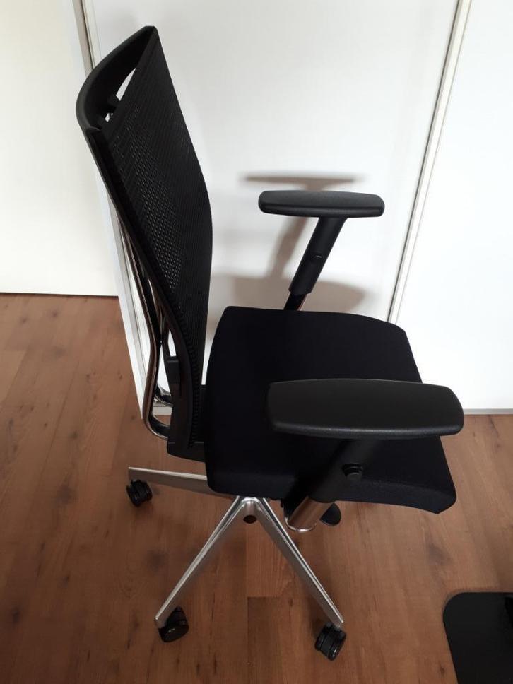 Te koop aangeboden: bureaustoel, Huis en Inrichting, Bureaustoelen, Nieuw, Zwart, Ophalen
