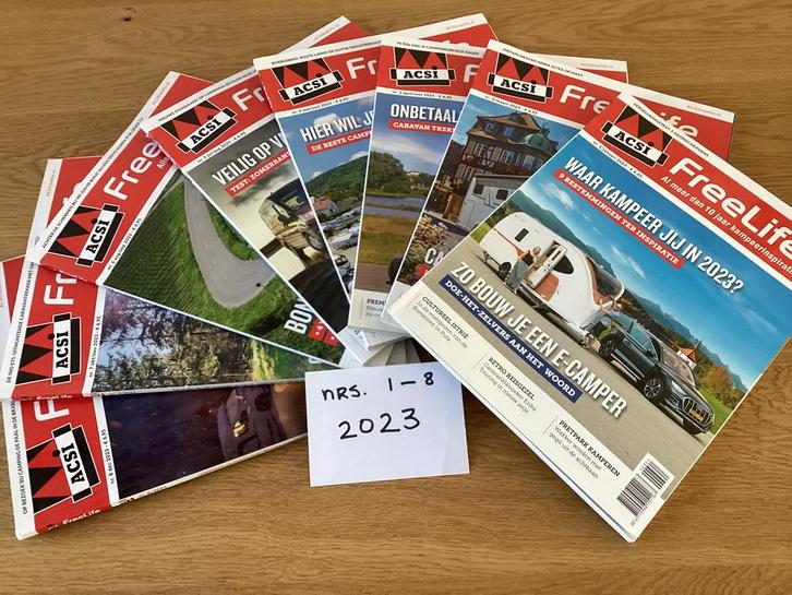 8 Acsi ‘FREELIFE’  kampeerinspiratie tijdschriften jaar 2023, Caravans en Kamperen, Kampeeraccessoires, Zo goed als nieuw, Ophalen of Verzenden