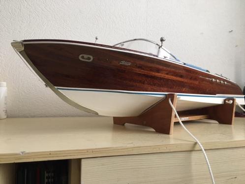 Modelbouw  Riva, Hobby en Vrije tijd, Modelbouw | Boten en Schepen, Zo goed als nieuw, Overige merken, Ophalen