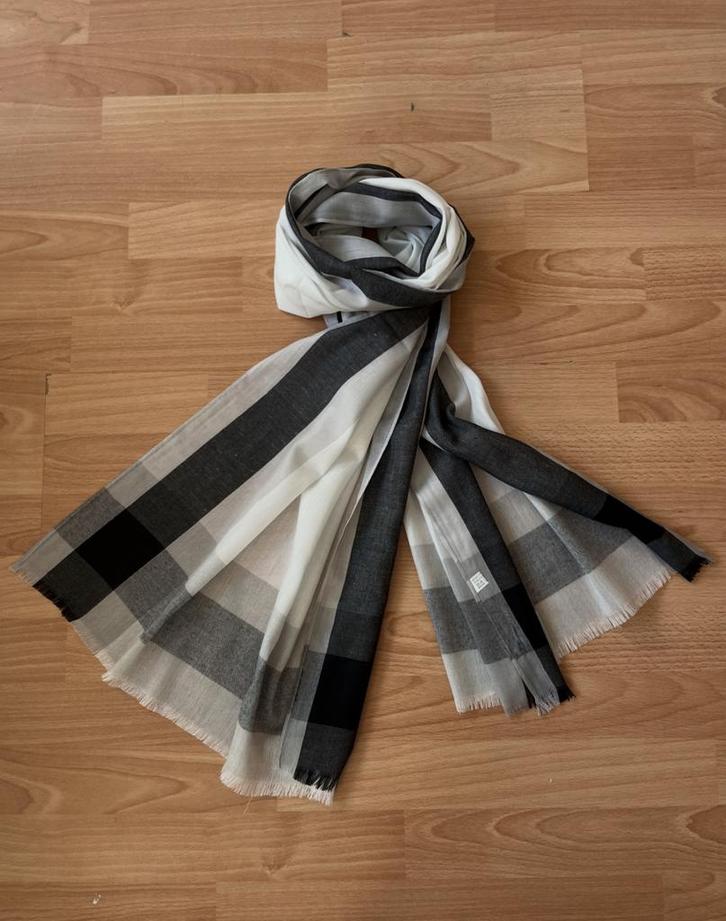 Nieuwe Unisex Sjaal Grijs/Wit Ruit 70x180cm, Kleding | Dames, Mutsen, Sjaals en Handschoenen, Nieuw, Sjaal, Ophalen of Verzenden