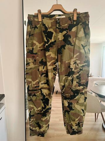 H&M cargo broek army beschikbaar voor biedingen