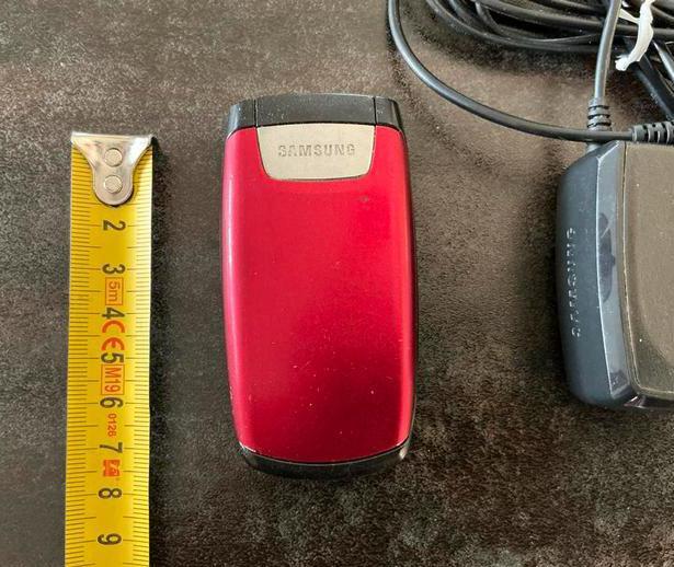 Samsung SGG-C260 Rood - Inklapmodel met Lader. Prachtig mini, Telecommunicatie, Mobiele telefoons | Overige merken, Gebruikt, Zonder abonnement