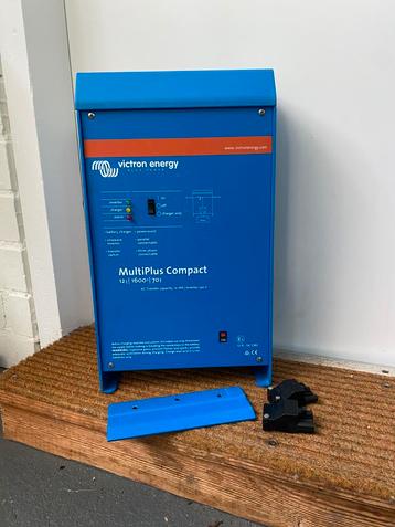 Victron multiplus compact 12 1600 70 omvormer en acculader beschikbaar voor biedingen