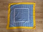 Prachtige sjaal (geel/blauw/rood/wit), Ophalen of Verzenden, Zo goed als nieuw, Maat 46/48 (XL) of groter, Sjaal