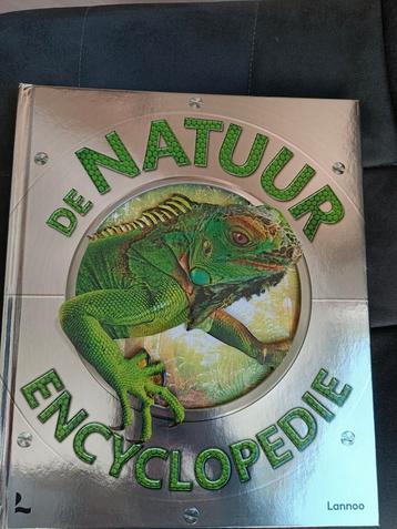 De natuurencyclopedie beschikbaar voor biedingen