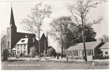 (6) Ansichtkaart Raalte R.K. Kerk/ Kleuterschool