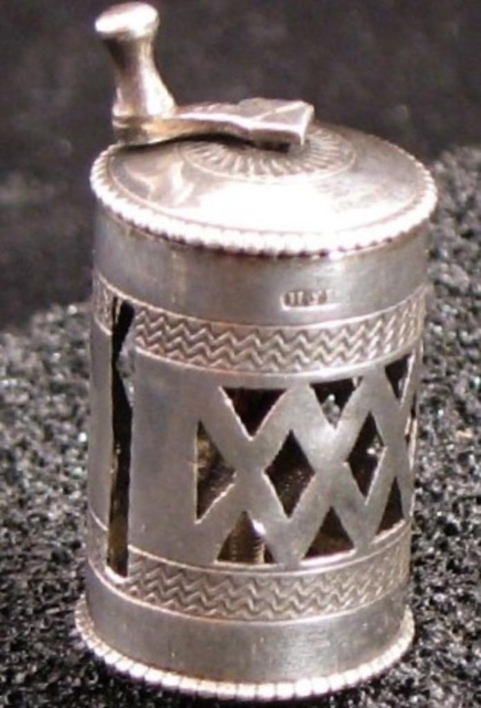 antiek zilveren meetlint houder datering na 1814, Antiek en Kunst, Antiek | Goud en Zilver, Zilver, Ophalen of Verzenden