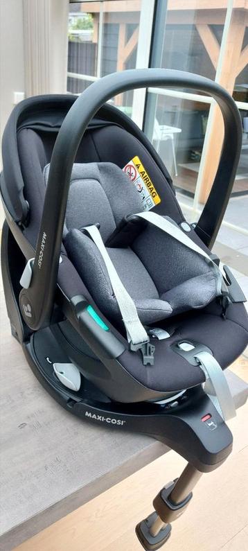 Maxi Cosi Pebble 360 Pro2 met FamilyFix 360 Pro beschikbaar voor biedingen