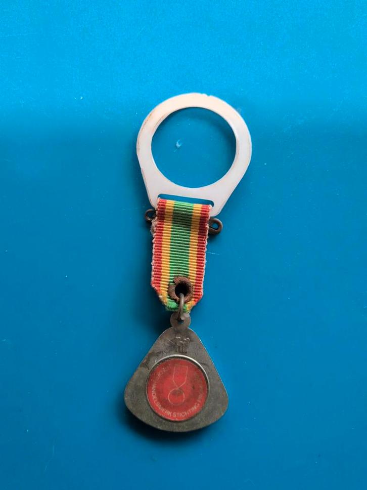 Vintage Voetbal Speldje/Pin, Verzamelen, Speldjes, Pins en Buttons, Gebruikt, Speldje of Pin, Sport, Ophalen of Verzenden