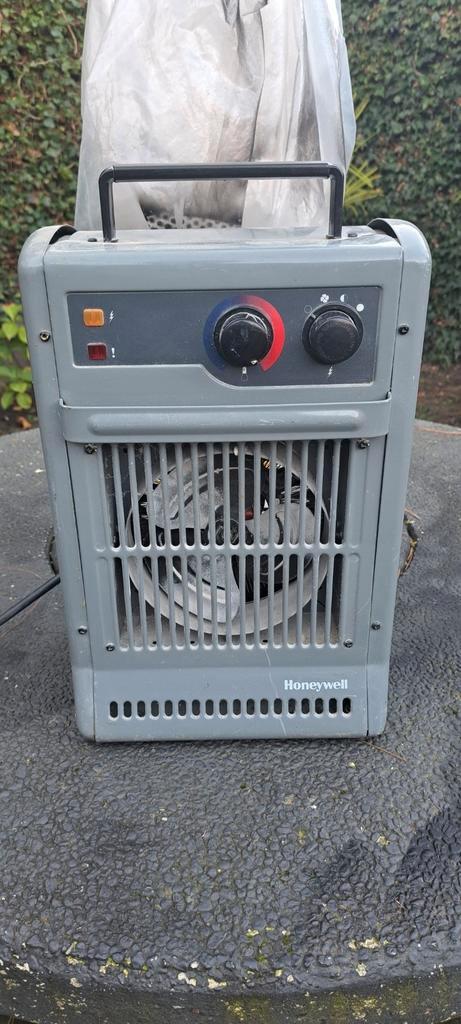 Bouwkachel., Doe-het-zelf en Verbouw, Verwarming en Radiatoren, Gebruikt, Kachel, 30 tot 80 cm, Minder dan 60 cm, Ophalen