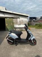 Piaggio Zip 50cc snor, Fietsen en Brommers, Scooters | Piaggio, Ophalen, Zo goed als nieuw, Zip