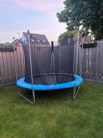 Trampoline 250cm - Goede staat! beschikbaar voor biedingen