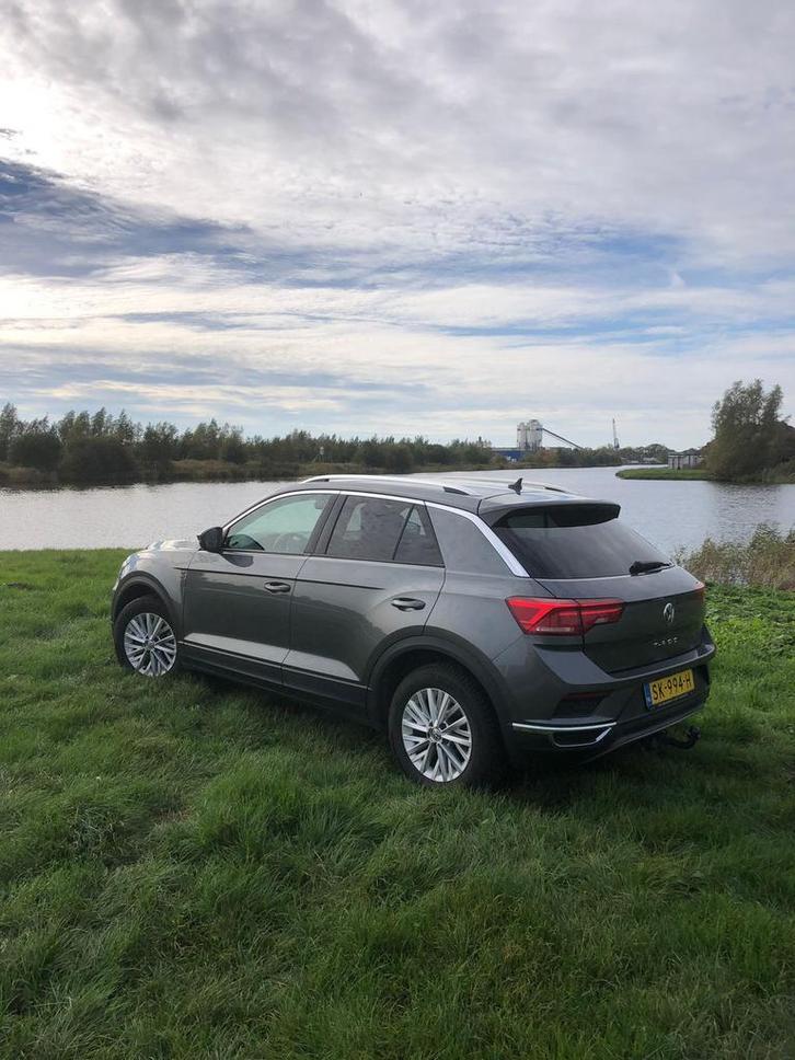 Volkswagen T-Roc 1.5 TSI 150pk 2018 Grijs, Auto's, Volkswagen, Particulier, T-Roc, Benzine, C, SUV of Terreinwagen, Handgeschakeld