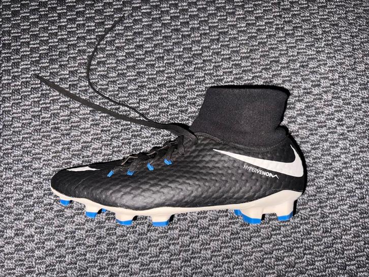 Nike hypervenom, Sport en Fitness, Voetbal, Zo goed als nieuw, Schoenen, Maat M, Ophalen of Verzenden