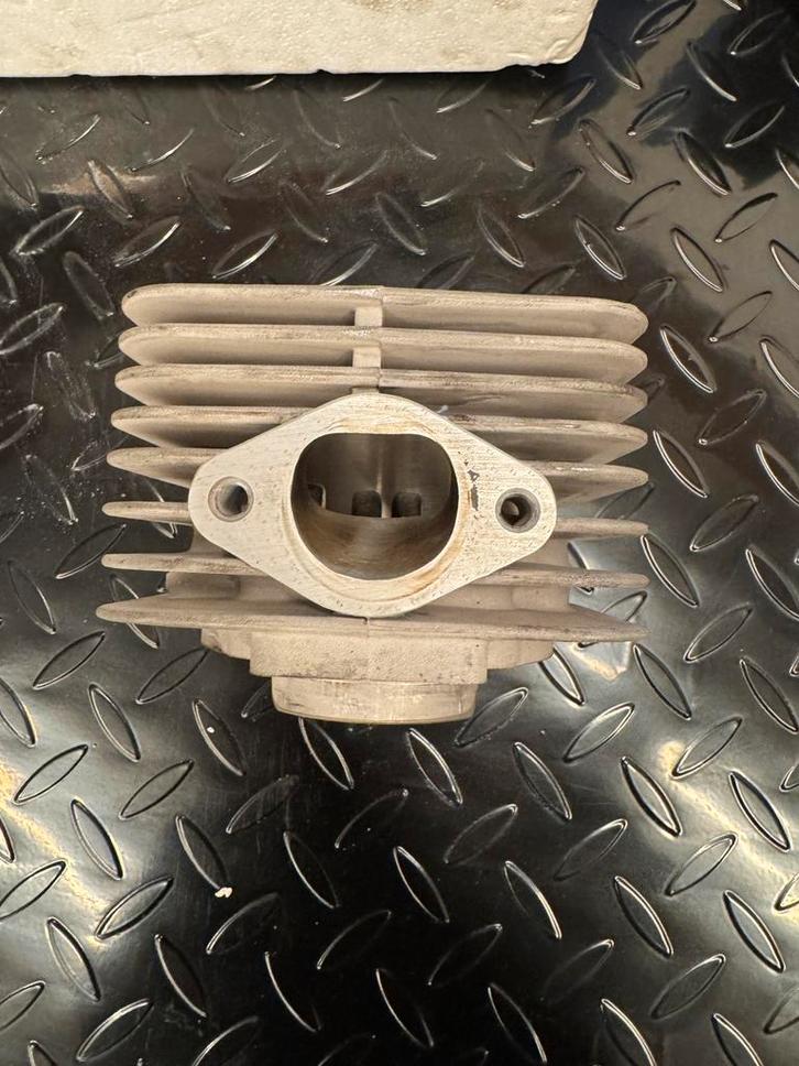 Malossi 172cc ac stage 1, Fietsen en Brommers, Brommeronderdelen | Puch, Zo goed als nieuw, Cilinder, Ophalen of Verzenden