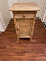 Nachtkastje, Huis en Inrichting, Slaapkamer | Nachtkastjes, Ophalen of Verzenden, Zo goed als nieuw, Minder dan 45 cm, 55 tot 70 cm