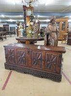 Oer 11708 vroeg 17e eeuwse kastanje houten Spaanse zit kist, Ophalen