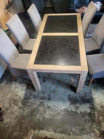 Eiken Eettafel met 6 Stoelen beschikbaar voor biedingen