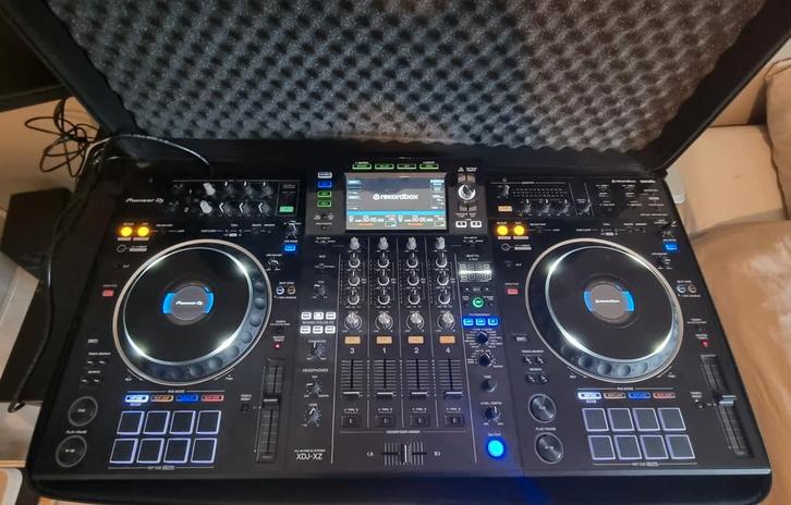 Pioneer XDJ-XZ DJ Controller + Flightbag, Muziek en Instrumenten, Dj-sets en Draaitafels, Zo goed als nieuw, Dj-set, Pioneer, Ophalen