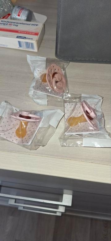 Bibs spenen NIEUW beschikbaar voor biedingen
