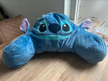 Zitkussen Stitch beschikbaar voor biedingen
