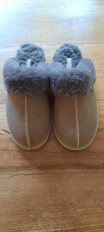 Hush Puppies, warme sloffen. Maat 39 beschikbaar voor biedingen