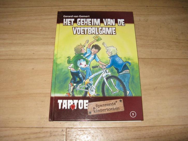Gerard van Gemert - Het geheim van de voetbalgame (8938), Boeken, Kinderboeken | Jeugd | 10 tot 12 jaar, Gelezen, Ophalen of Verzenden