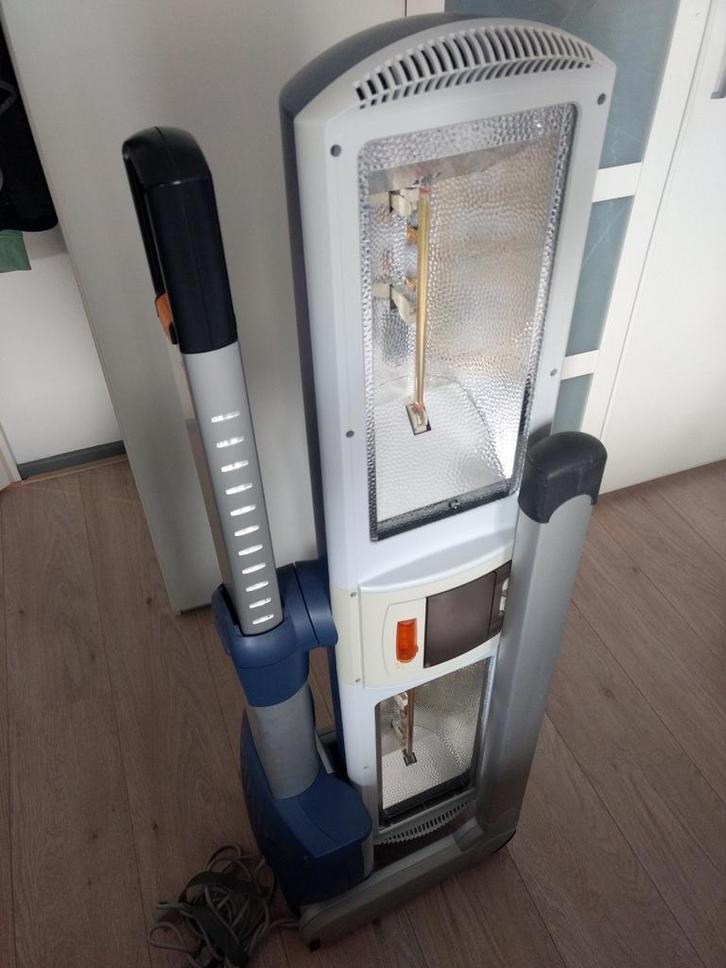 Philips Innergize HB 935 zonnebank, Witgoed en Apparatuur, Zonnebanken en Gezichtsbruiners, Gebruikt, Zonnebank enkelzijdig, Minder dan 10 lampen