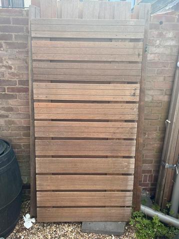Schutting paneel 90x 180cm met bovenlat beschikbaar voor biedingen