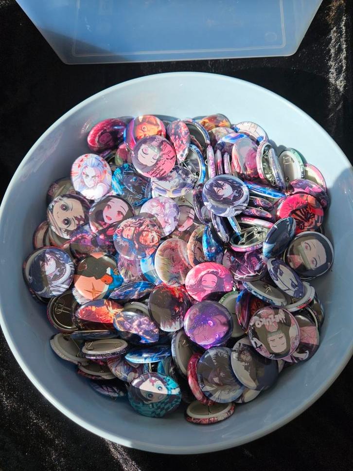 Anime & Pokemon Buttons - Diverse Collectie!, Hobby en Vrije tijd, Stickers en Plaatjes, Nieuw, Plaatje, Ophalen of Verzenden