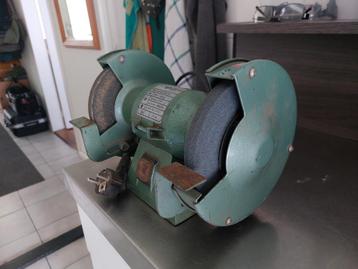 Werkbankslijpmachine - Slijpmachine beschikbaar voor biedingen