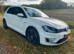 Volkswagen Golf 1.4 TSI GTE Phev NIEUWE DSG hybride 204PK, Auto's, Stof, 4 cilinders, 2500 kg, Wit