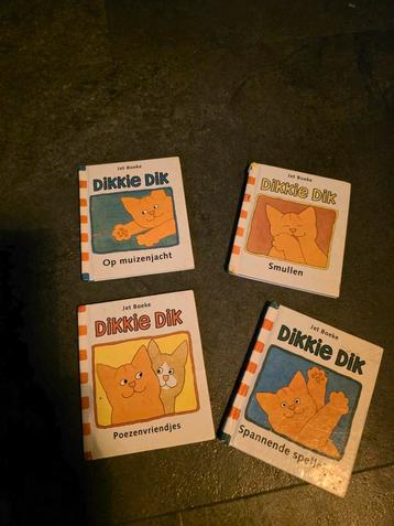  Dikkie Dik miniboekjes  4 stuks beschikbaar voor biedingen