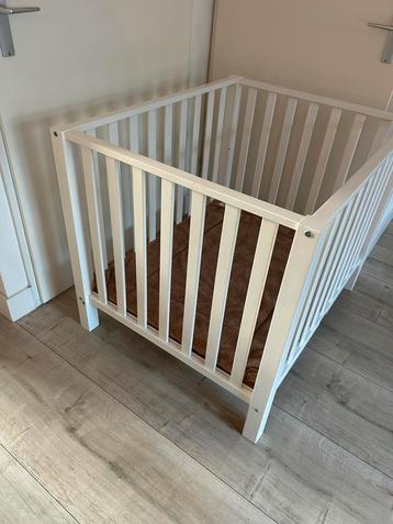 Bopita box + boxkleed Jollein beschikbaar voor biedingen