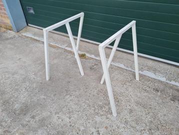 HAY Loop Stand Tafel Frame 72 cm, kleur wit beschikbaar voor biedingen