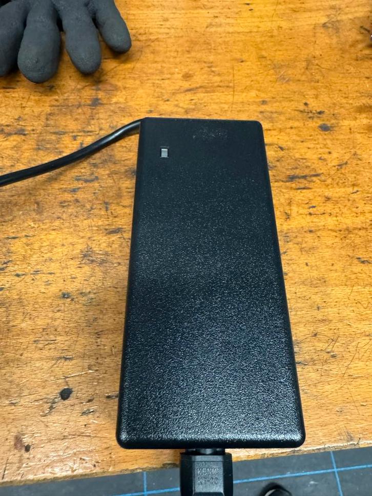 Sparta - batavus e-motion oplader acculader, Fietsen en Brommers, Fietsaccessoires | Fietsaccu's, Zo goed als nieuw, Ophalen of Verzenden