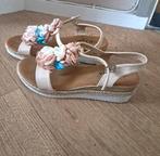 Mooie sandalen plateau schoenen maat 40 NIEUW, Nieuw, KAYLA, Ophalen of Verzenden, Espadrilles of Moccasins