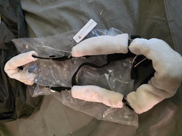 Nieuw halster, Dieren en Toebehoren, Paarden en Pony's | Beschermers, Nieuw, Transport, Overige toepassingen, Ophalen of Verzenden