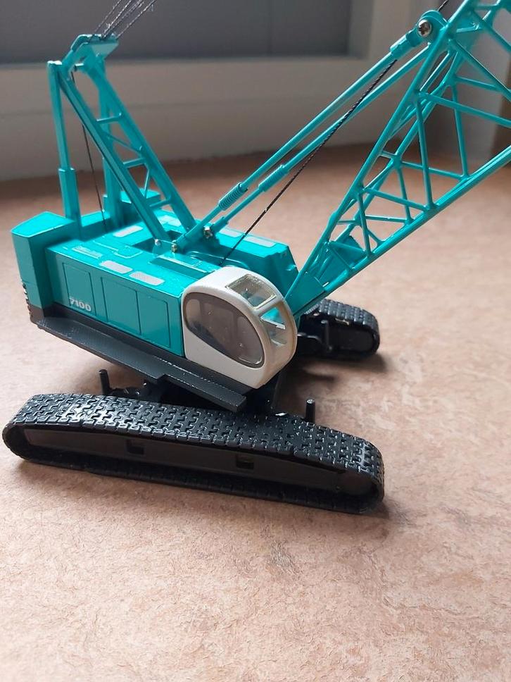 Kobelco Mastertech 7100 hydr. hijskraan met vakwerkgiek 1/60, Hobby en Vrije tijd, Modelauto's | 1:50, Nieuw, Hijskraan, Tractor of Landbouw