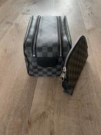 Louis Vuitton dopp kit leder, Ophalen of Verzenden, Zo goed als nieuw, Bruin