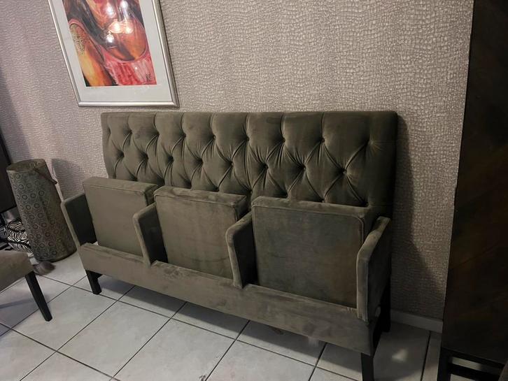 Bioscoopbank champagne kleur, Huis en Inrichting, Banken | Bankstellen, Gebruikt, Rechte bank, Driepersoons, 200 tot 250 cm, Minder dan 75 cm