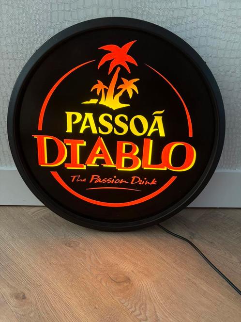 Passoá lichtbak 50 cm lichtreclame, reclame lamp, Verzamelen, Merken en Reclamevoorwerpen, Zo goed als nieuw, Lichtbak of (neon) lamp