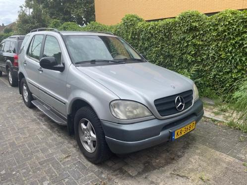 Mercedes-Benz M-Klasse 2.7 CDI Ml270 4MATIC AUT 2000 Grijs, Auto's, Mercedes-Benz, Particulier, M-Klasse, Diesel, SUV of Terreinwagen