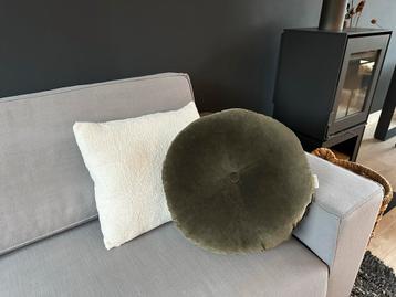 Nieuw Mrs. Bloom Velvet Kussen Rond 50cm beschikbaar voor biedingen