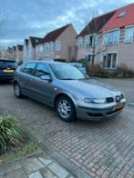 Seat Leon 1.6 16V 77KW 2004 Grijs, Auto's, Seat, Voorwielaandrijving, Stof, Zwart, 4 cilinders