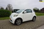 Toyota IQ 1.0 VVTi Aspiration automaat 1e eigenaar, Gebruikt, 4 stoelen, Origineel Nederlands, 3 cilinders
