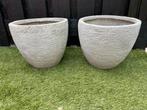 2 grijze betonlook bloempotten, Ophalen, Tuin, Steen, Gebruikt